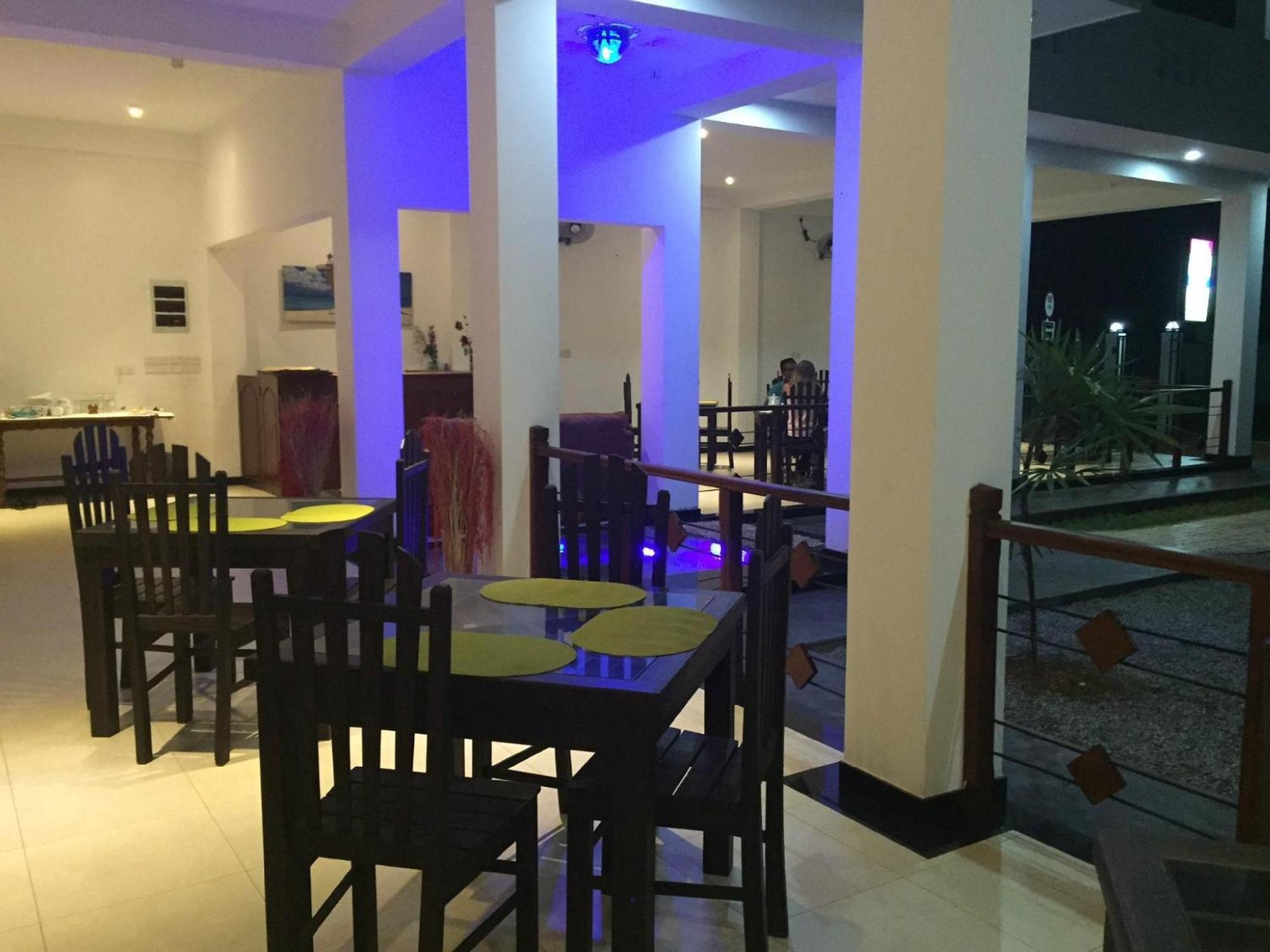 Aurora Hotel Hikkaduwa Kültér fotó