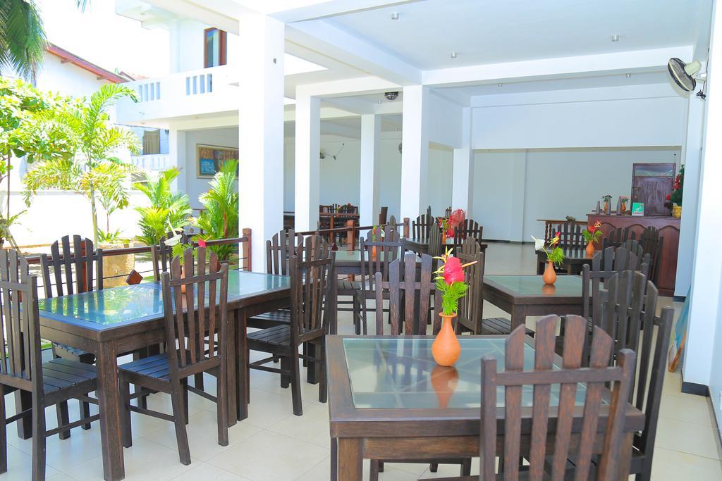 Aurora Hotel Hikkaduwa Kültér fotó