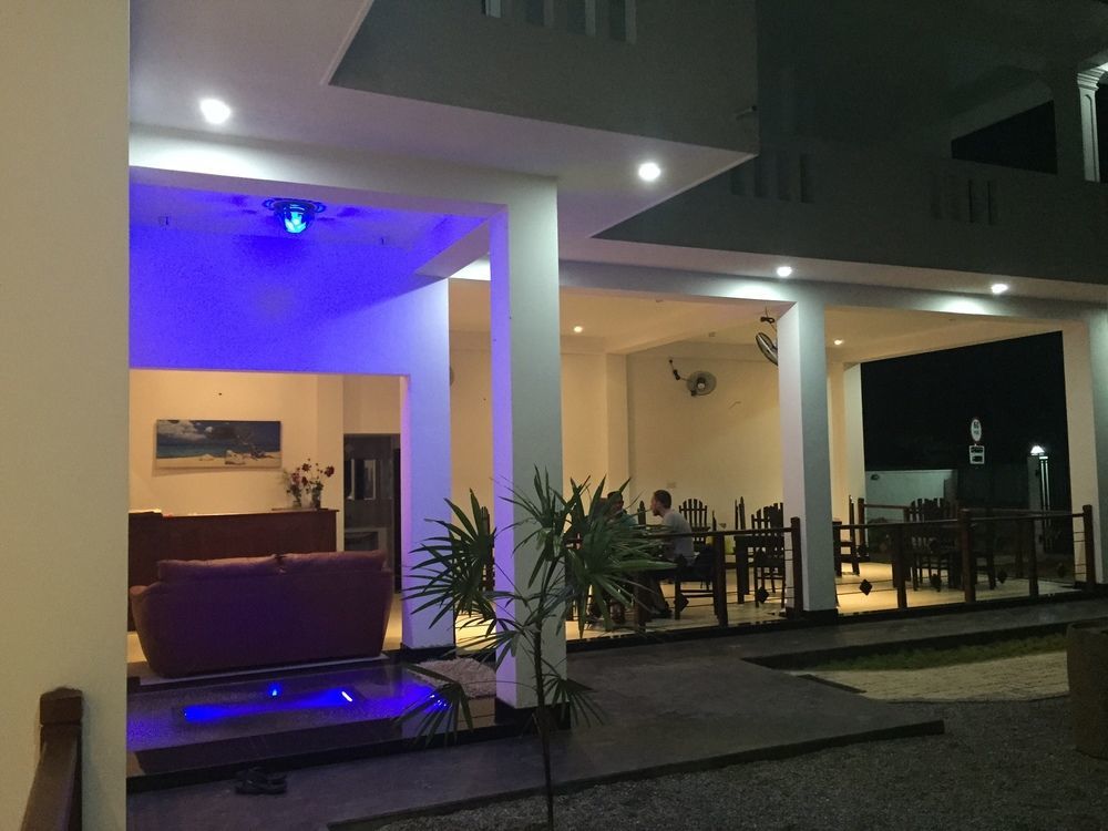 Aurora Hotel Hikkaduwa Kültér fotó