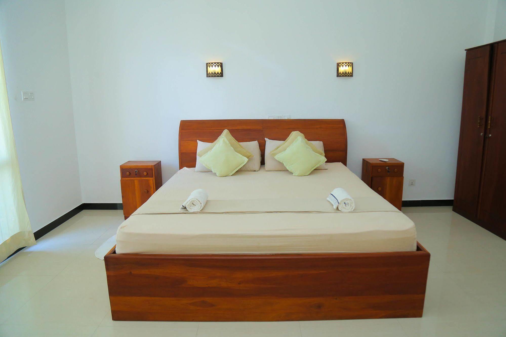 Aurora Hotel Hikkaduwa Kültér fotó