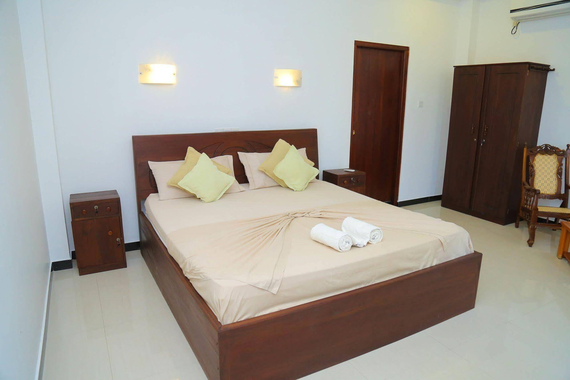 Aurora Hotel Hikkaduwa Kültér fotó